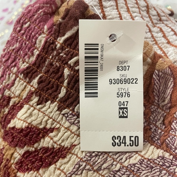 I am selling a crop top from Aeropostale! - Picture 3 of 3